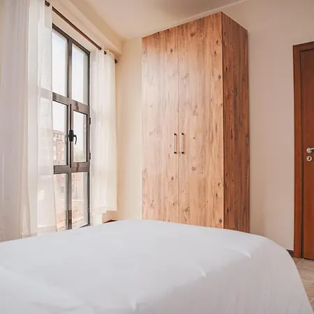 Apartment Lekas House